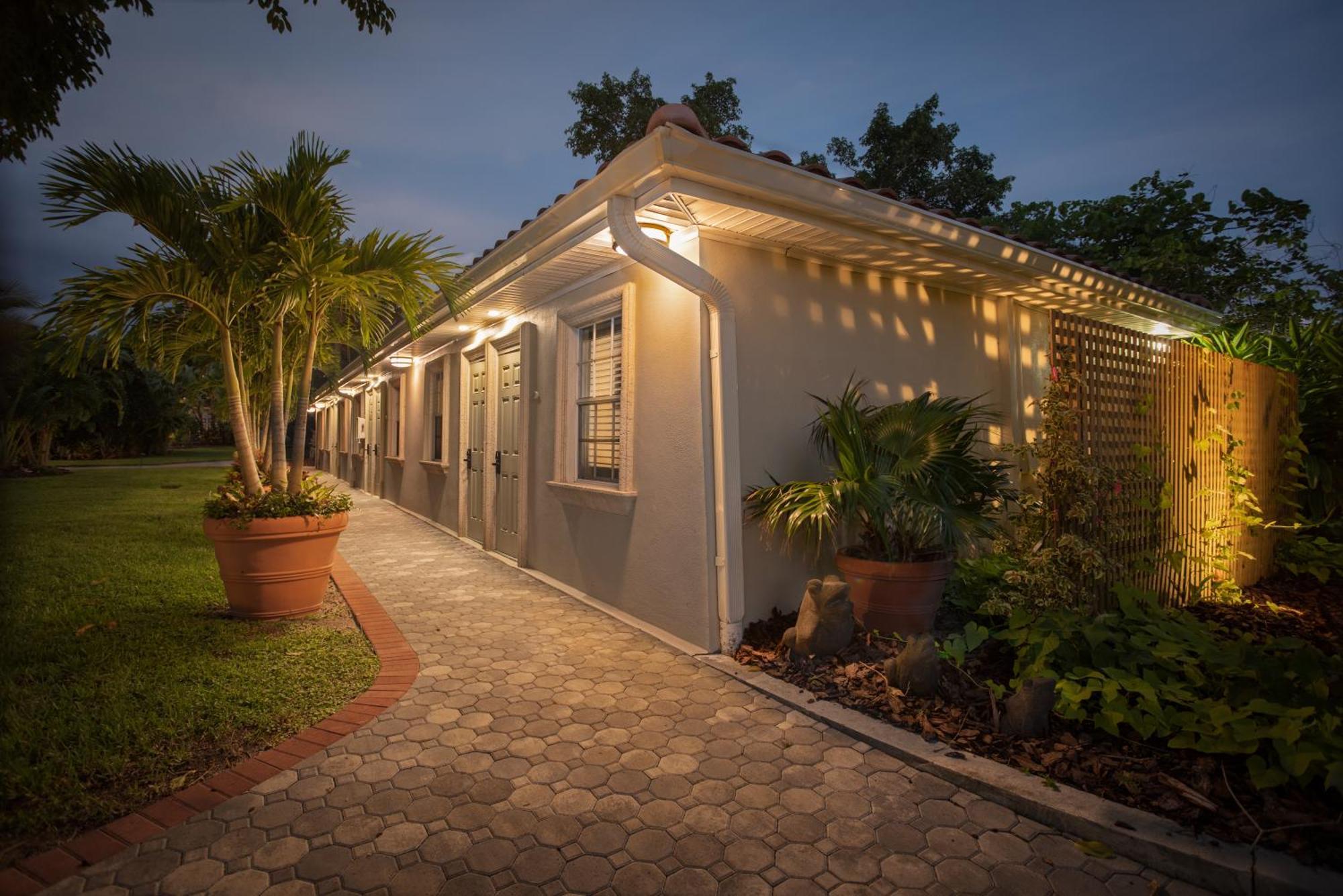 Shangri-La Springs Bonita Springs Exterior photo
